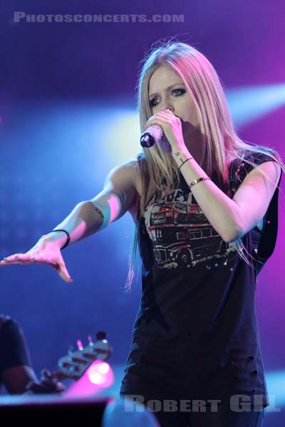 AVRIL LAVIGNE - 2011-09-16 - LA COURNEUVE - Parc Departemental - Grande Scene - 